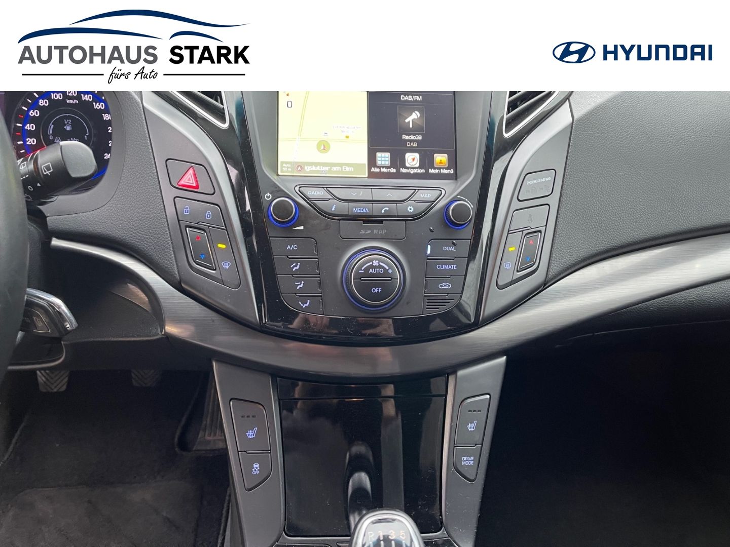 Fahrzeugabbildung Hyundai i40 cw blue Premium 1.7 CRDi Navi Klimaaut Alu